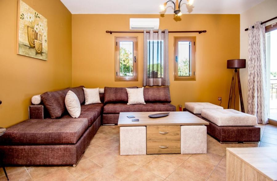 Villa Irida Afrato Exteriér fotografie