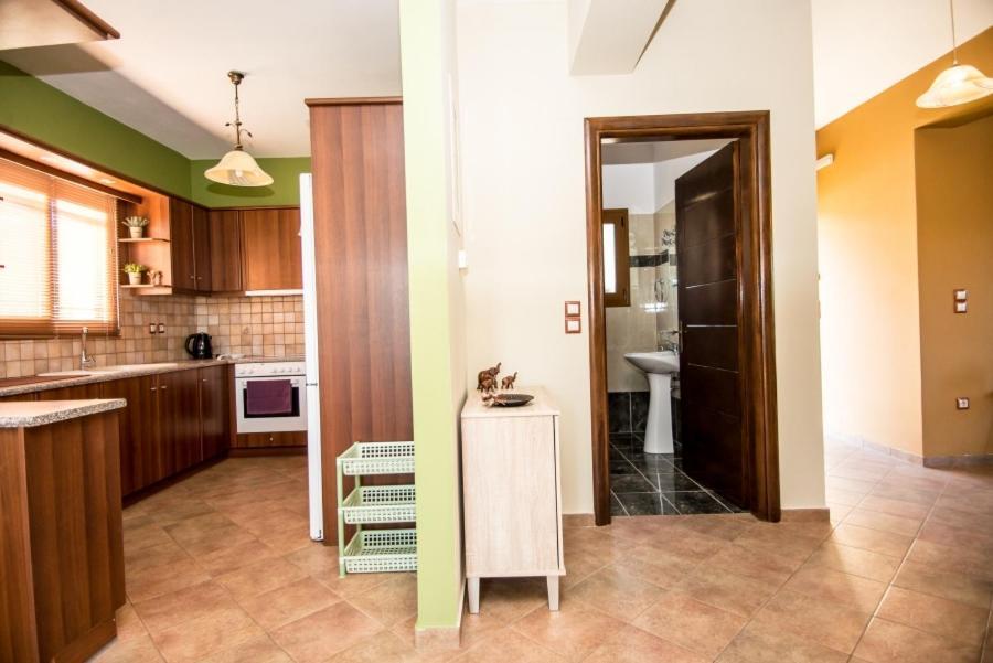 Villa Irida Afrato Exteriér fotografie