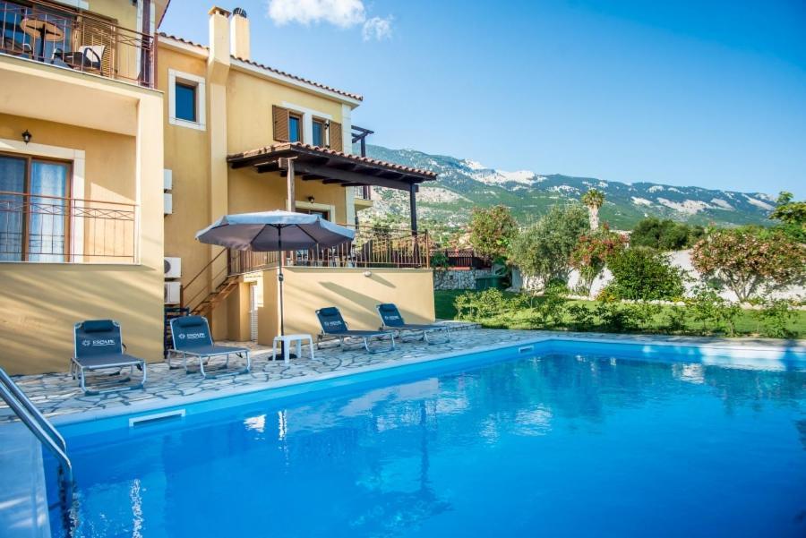 Villa Irida Afrato Exteriér fotografie