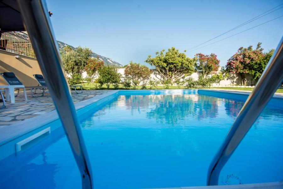 Villa Irida Afrato Exteriér fotografie